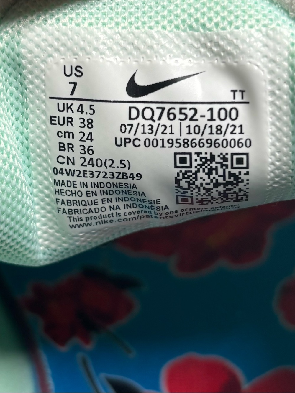 NEW NIKE Air Max 270 White Mint Foam Womens Size 7 - Picture 7 of 7